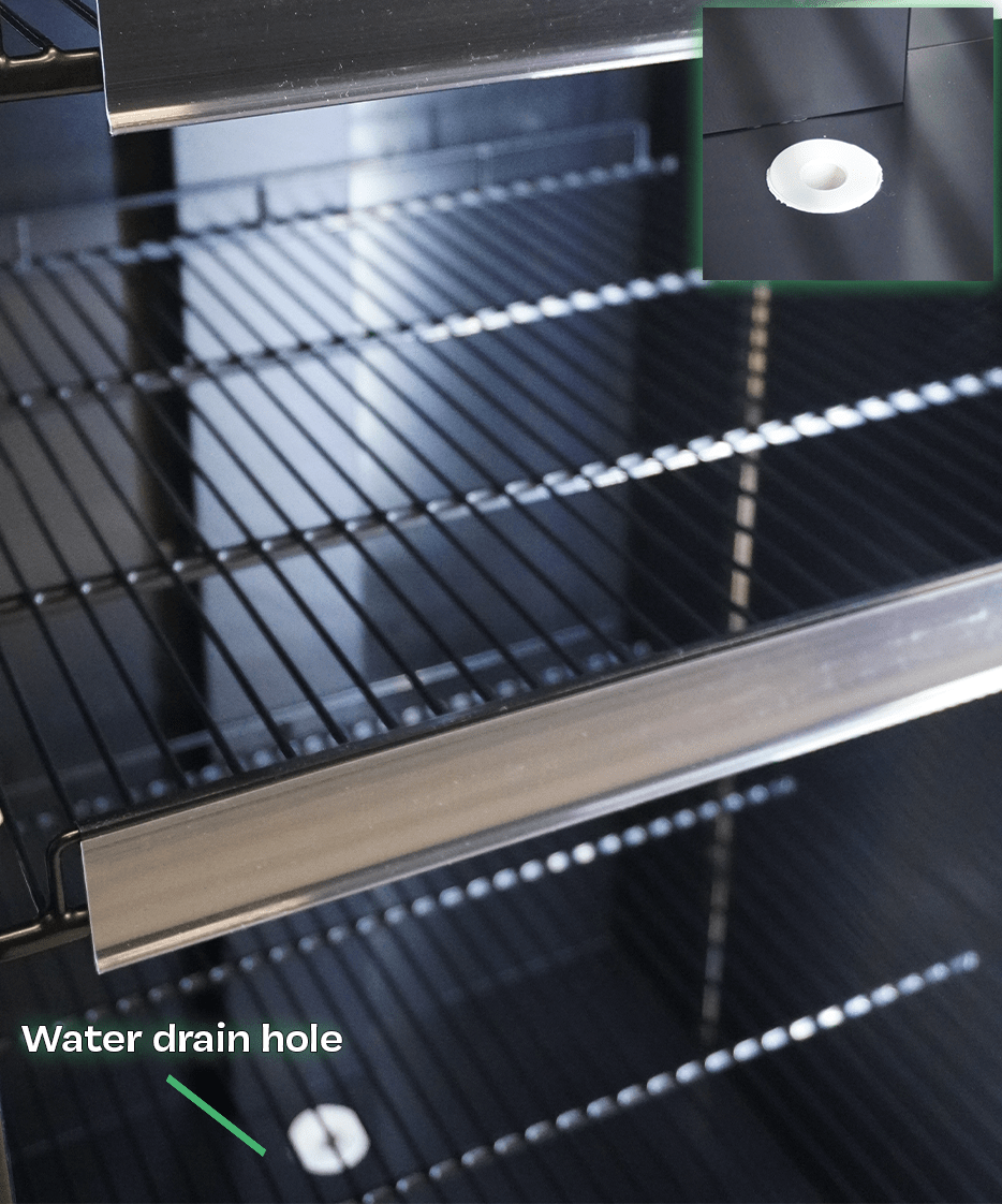 Vitrina frigorifica verticala, 450 Litri, racire ventilata, iluminare LED, culoare neagra,