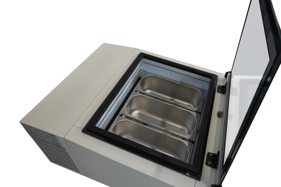 Vitrina inghetata, model de banc, expunere 3 cuve, -18 / -16ºC, iluminare LED, racire statica, putere 0.195 kW, clasa energetica B