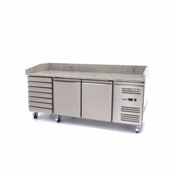 Banc refrigerat preprare pizza cu blat granit, 0C 10C, cu 2 usi 7 sertare, cu roti