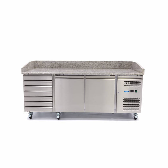 Banc refrigerat preprare pizza cu blat granit, 0C 10C, cu 2 usi 7 sertare, cu roti