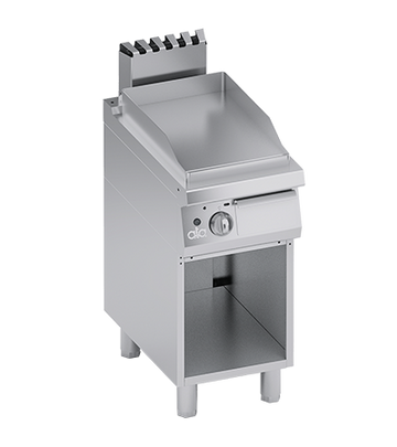 Plita fry-top pe gaz, neted, cu dulap deschis, aprindere electronica