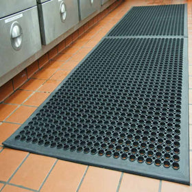 Covor cauciuc pentru bar 153x93 cm.