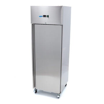 Dulap de congelare inox, -18C -22C, racire ventilata, 3 polite, 400 Litri, cu roti Un congelator premium din otel