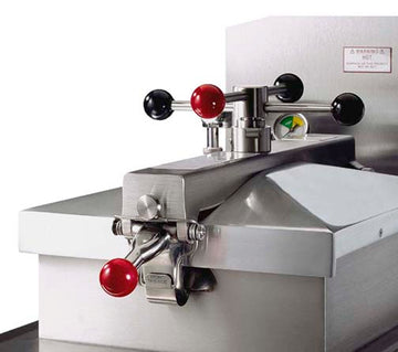 Friteuza profesionala sub presune 25 Litri, digital, sistem de filtrare, alimentare electrica 380 V, putere 13.5 kW