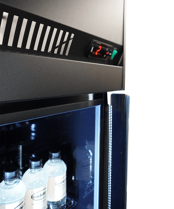 Frigider 3 usi sticla Combisteel IRM-1180R BL, detaliu afisaj digital temperatura si iluminare LED