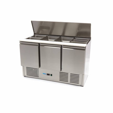 Masa refrigerata inox tip saladeta, 0C 10C cu 3 usi, blat de taiere din polietilena, capac inox, capacitate 400 Litri