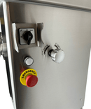 Masina de tocat carne nr 32, 500 kgh. inox, cu functie revers, 4 site Ø 3, 5, 9, 16 mm, alimentare 400 V cu roti