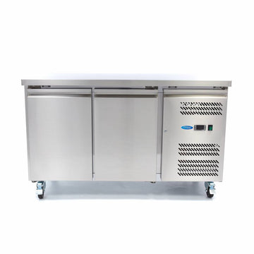 Masa de congelare inox, -22 18C, 2 usi, cu roti Acest congelator cu blat ofera
