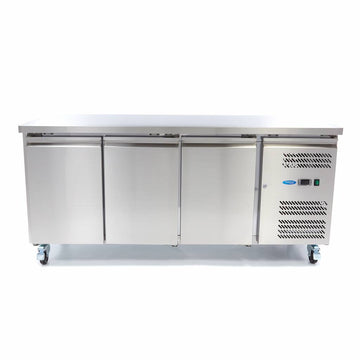 Masa de congelare inox, -22 18C, 3 usi, cu roti