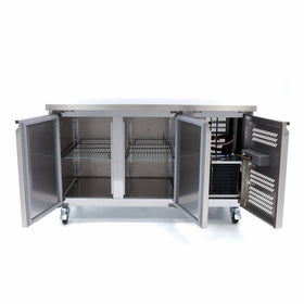 Masa refrigerata inox 2 10C, 2 usi, cu roti Frigiderul de banc ofera ce