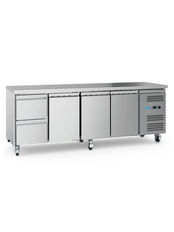 Masa refrigerata inox 2 10C, 4 usi, cu roti Daca esti in cautarea unui