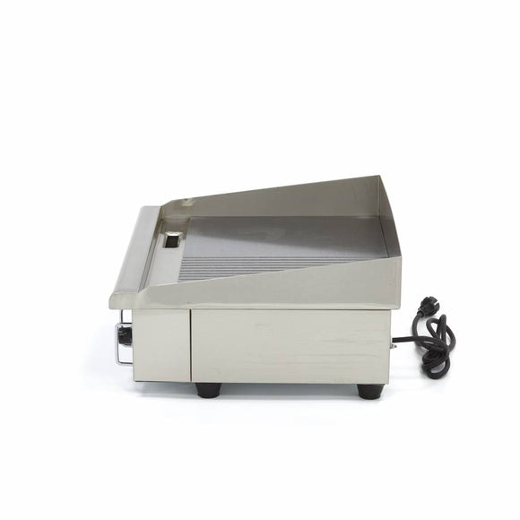 Plita fry top electric, netedstriat, 55cm, plita otel, 230V, 3kW Pentru a da mai multa