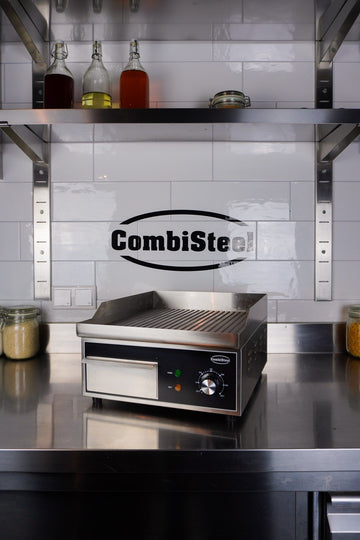 Plita fry top striata, 2 kW alimentare 230 V Ideala atat pentru uz casnic