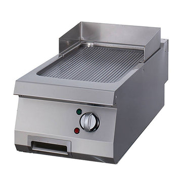 Plita fry top electric, straiat, 70cm, plita cromata, 380V, 4.5kW Gatitul la plita fry top