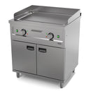 Plita fry-top electrica, neted, zona de coacere cromat, baza cu dulap inchis, 8.10 kW