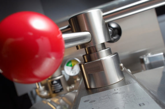 Friteuza profesionala sub presune 25 Litri, digital, sistem de filtrare, alimentare electrica 380 V, putere 13.5 kW