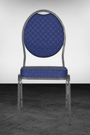 Scaun pentru evenimente HERMAN Blue, cadru metalic, capacitate 200 kg. Scaunul de banchet HERMAN este