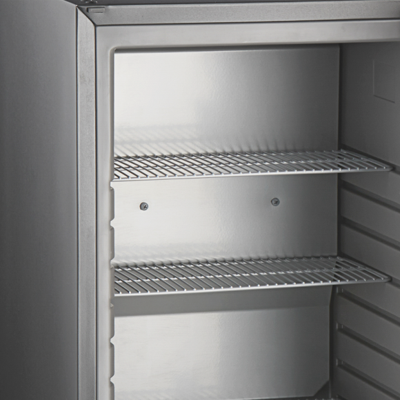 Minibar hotel negru absorbtie TM55A vedere laterala Tefcold – minibar hotel cu compresor sau absorbtie, silentios, pentru camere hotel si pensiuni