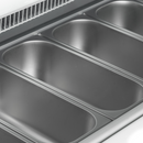 Congelator vertical expunere inghetata alb UDRS9 detaliu Tefcold – congelator vertical pentru expunere inghetata in magazine si retail