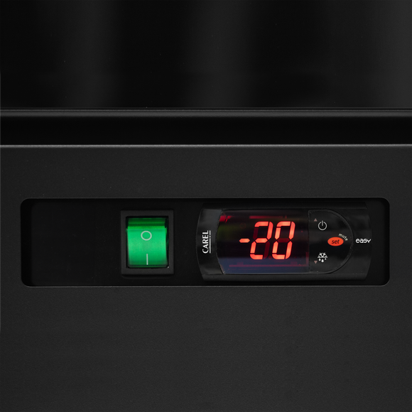 Vitrina congelare negru, 390 l,-18-22C, 1 usa din sticla, racire ventilat, iluminare LED, puetere 0.6 kW, clasa energetica C
