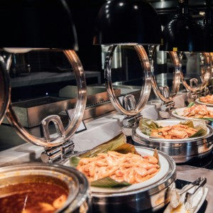 CateringMasini de sigilat caseroleChafing dishuriSupiereDispensere bauturiThermoboxurimai multe categorii...