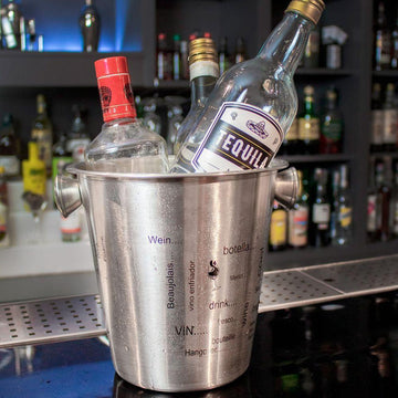 Frapiera inox cu manere, 17 x 14 x 13 cm Frapiera din inox cu manere