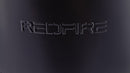Detaliu cu logo-ul RedFire pe corpul negru al vetrei Volcano Extra Large