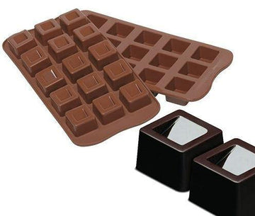 Forma silicon pentru praline ciocolata, model cub 15 x 10 ml 26 x 26 mm H 18 mm